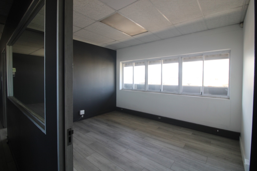 To Let Commercial Property for Rent in Montague Gardens Western Cape
